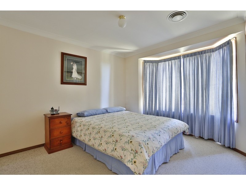 12 Poppy Court, Middle Ridge QLD 4350