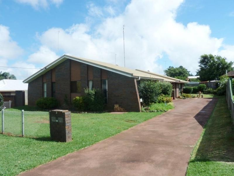 Unit 2/3 Eunice Court, Kearneys Spring QLD 4350