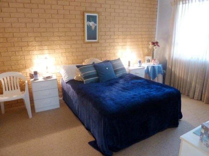 Unit 2/3 Eunice Court, Kearneys Spring QLD 4350