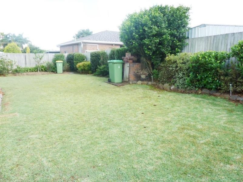 Unit 2/3 Eunice Court, Kearneys Spring QLD 4350