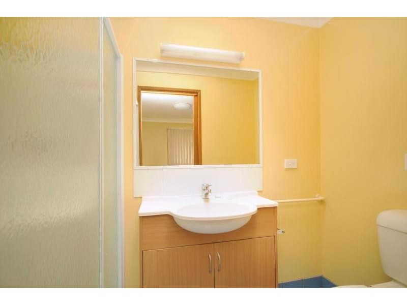 422 West Street, Kearneys Spring QLD 4350