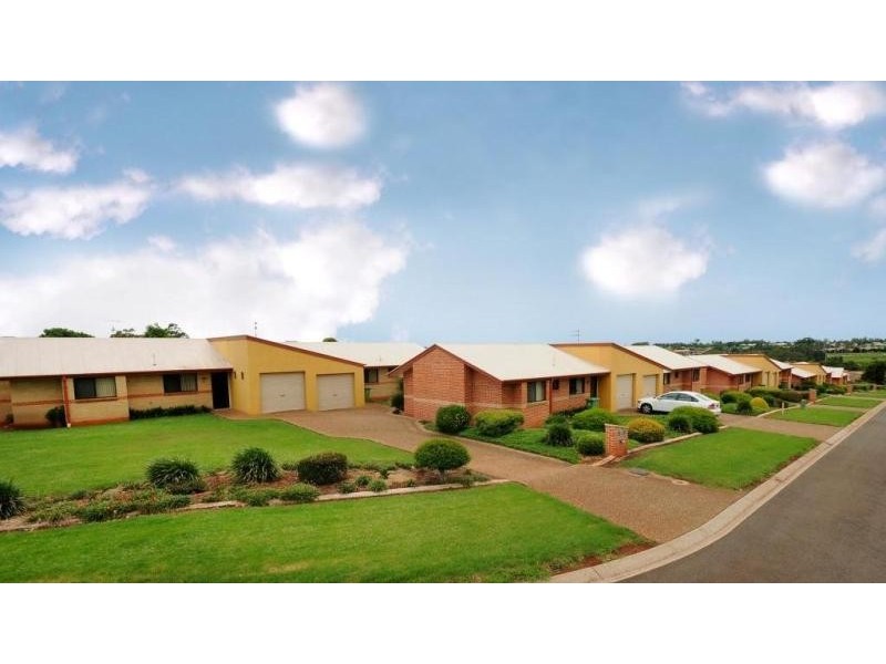 422 West Street, Kearneys Spring QLD 4350