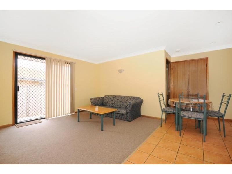 422 West Street, Kearneys Spring QLD 4350