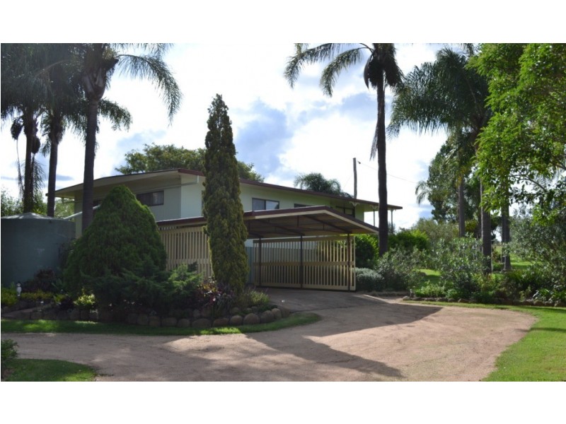 15 Hillcrest Rd, Haden QLD 4353