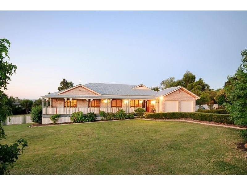 2a Maureen Court, Cotswold Hills QLD 4350