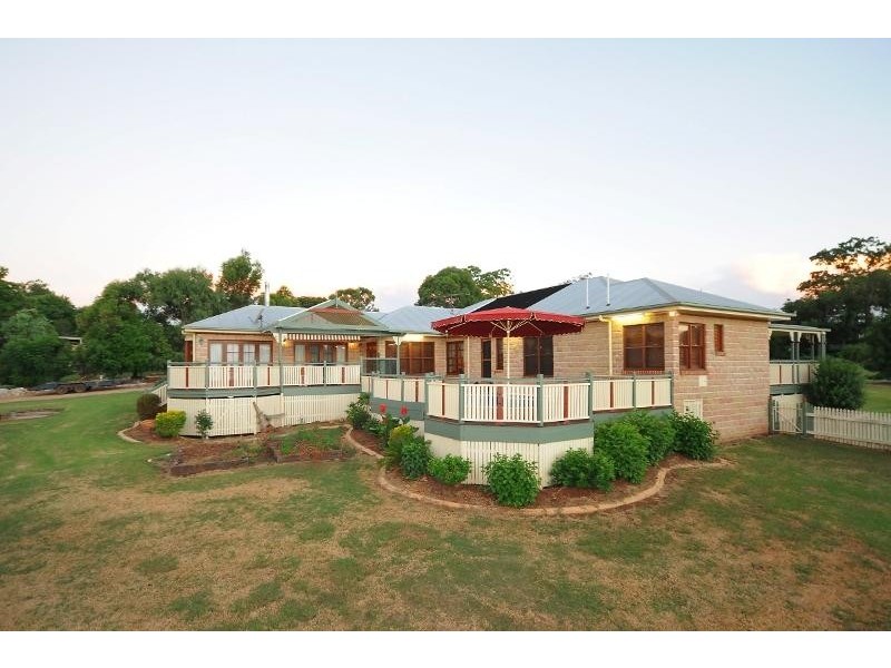 2a Maureen Court, Cotswold Hills QLD 4350