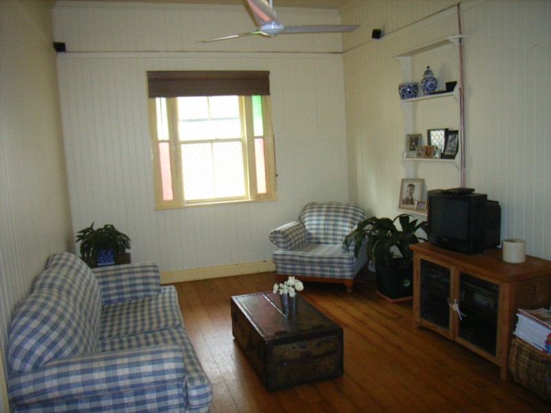 8 Murphy Street, Rangeville QLD 4350