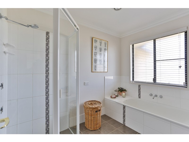 295 Umbiram Road, Wyreema QLD 4352