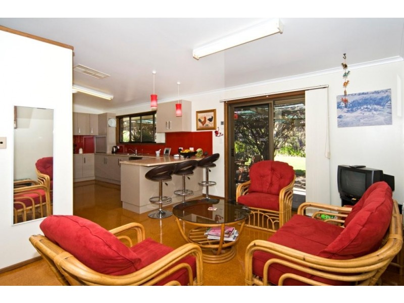 Montrose 296 Hermitage Rd, Cranley QLD 4350