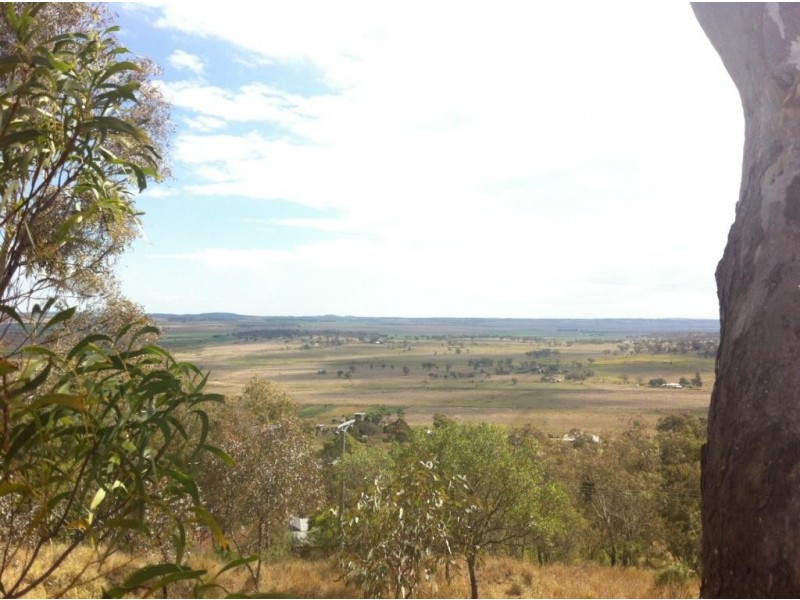 30 Linora Drive, Gowrie Mountain QLD 4350