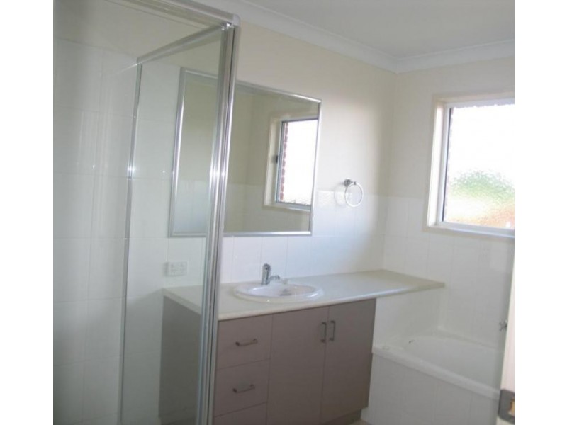 24 Croydon Street, Harristown QLD 4350