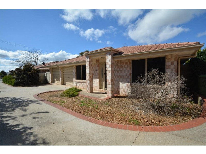 2/222 Taylor Street, Newtown QLD 4350