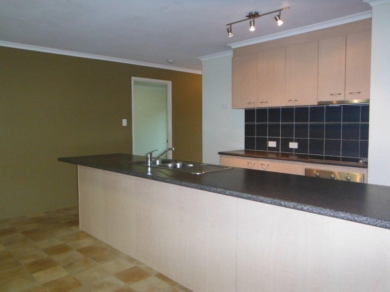 2/222 Taylor Street, Newtown QLD 4350