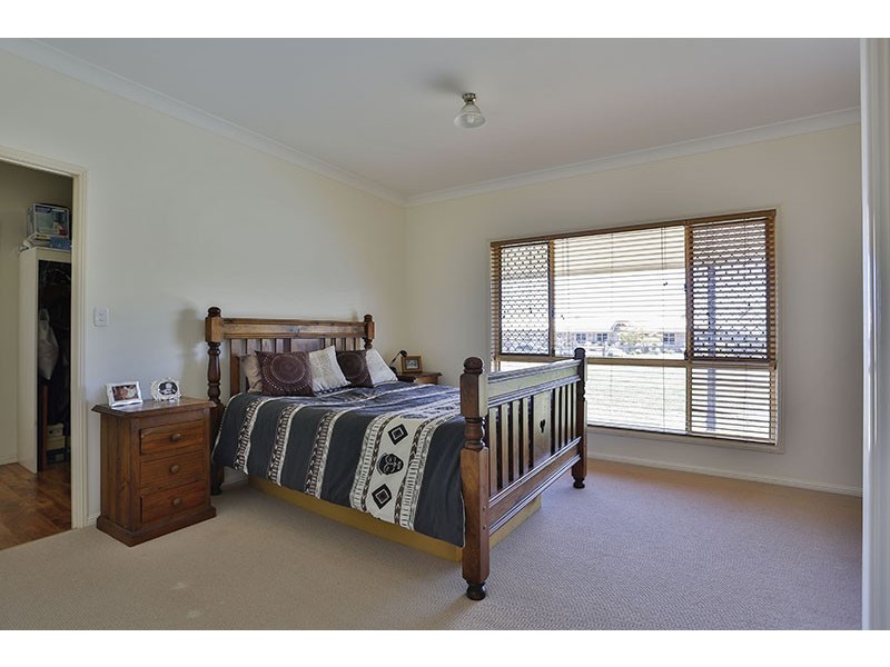 3 Madison Court, Glenvale QLD 4350