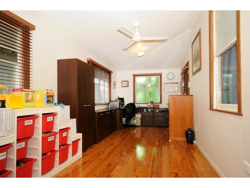 Mount Lofty QLD 4350