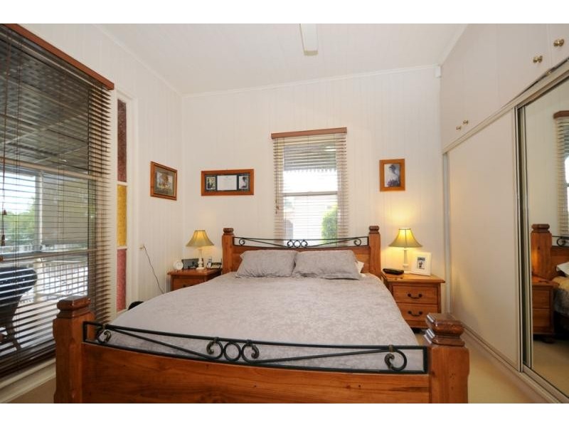 Mount Lofty QLD 4350