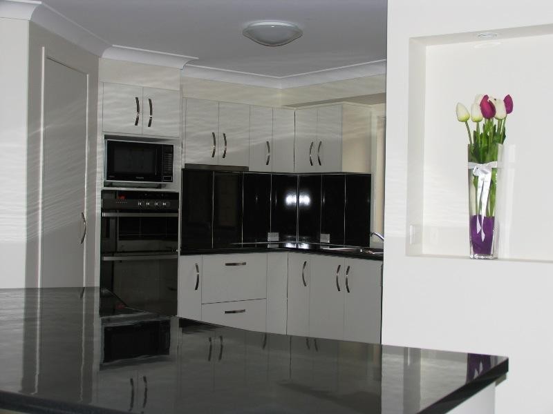 9 Somerset Crescent, Highfields QLD 4352