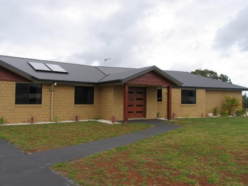 9 Somerset Crescent, Highfields QLD 4352