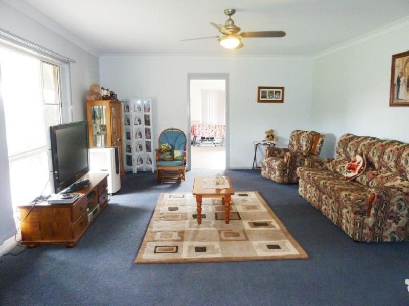 14 Lindan Court, Cabarlah QLD 4352