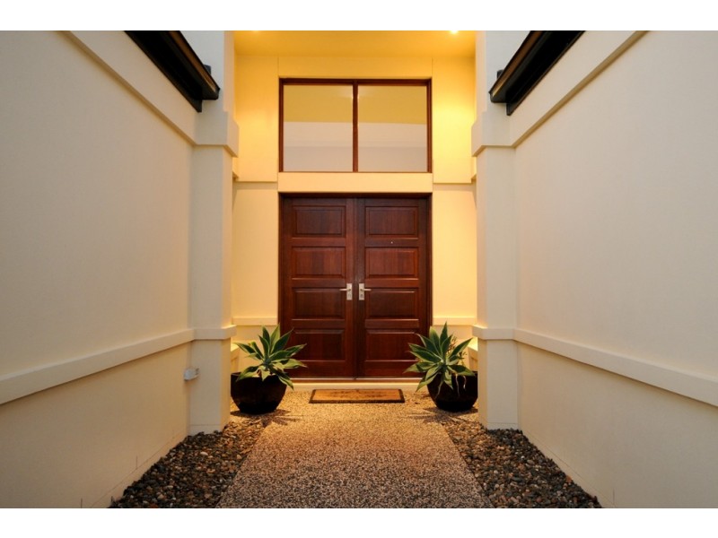 8 Pelican Drive, Rangeville QLD 4350