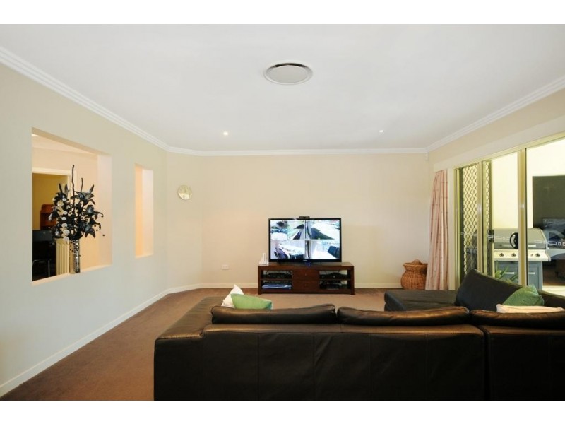 8 Pelican Drive, Rangeville QLD 4350