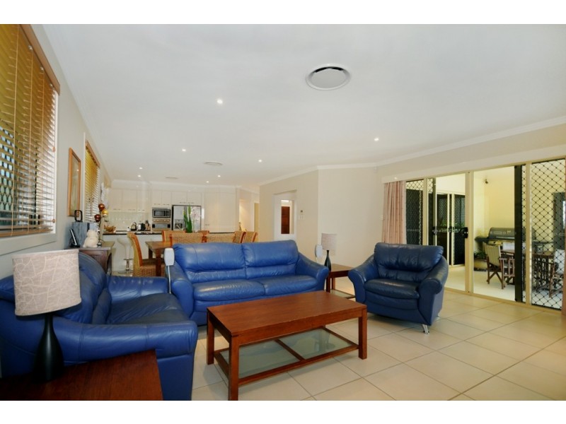 8 Pelican Drive, Rangeville QLD 4350