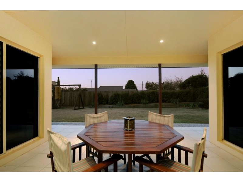 8 Pelican Drive, Rangeville QLD 4350