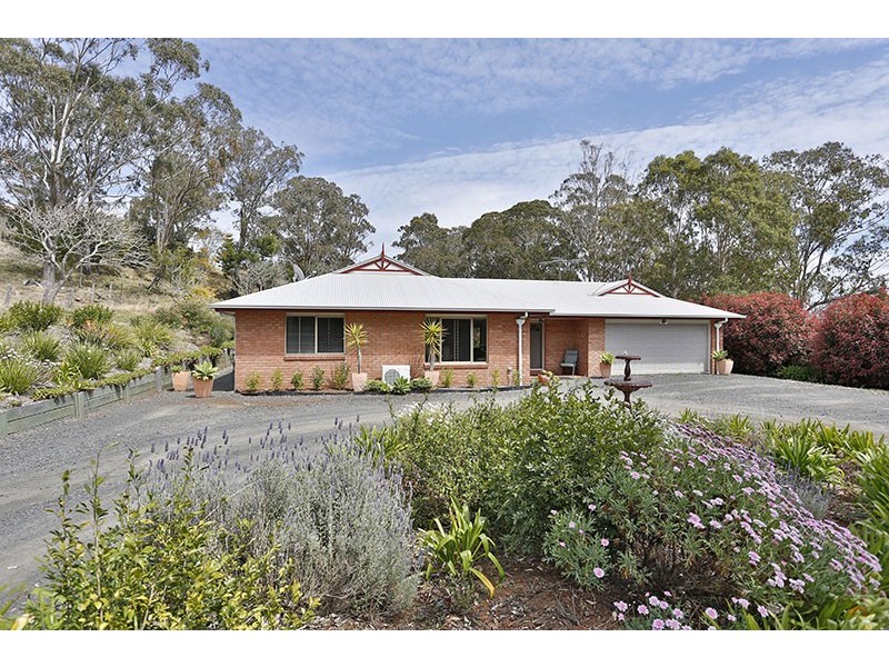 2 Traverston Court, Top Camp QLD 4350