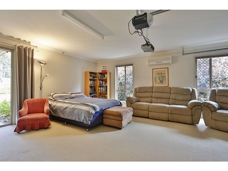 2 Traverston Court, Top Camp QLD 4350