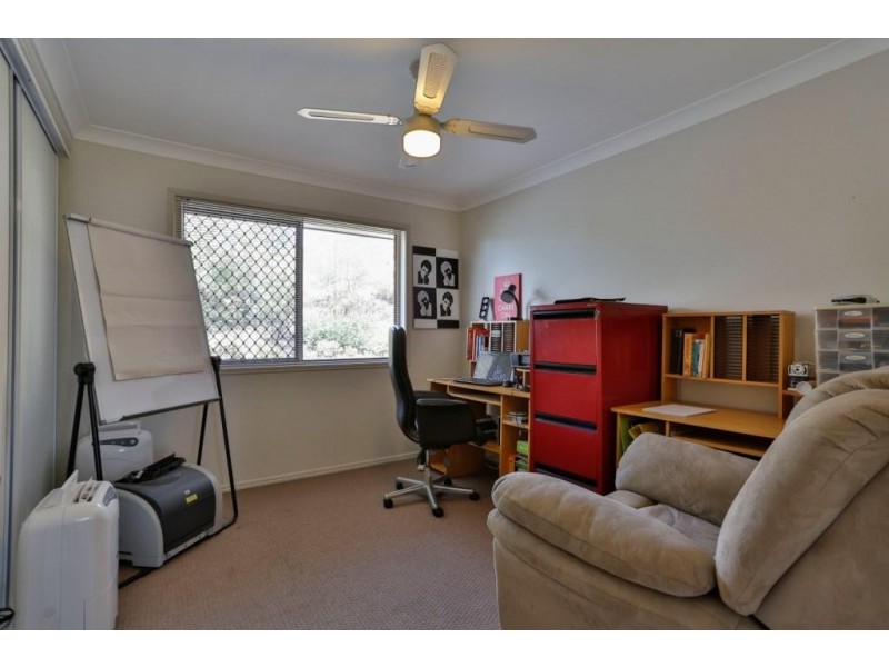 2 Traverston Court, Top Camp QLD 4350