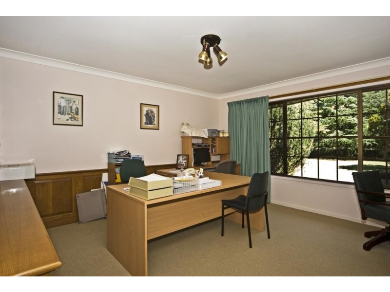 6 Inadale Court, Middle Ridge QLD 4350