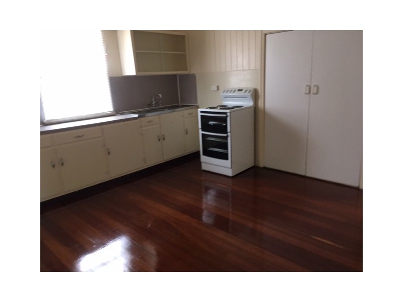 25 Grey Street, South Toowoomba QLD 4350