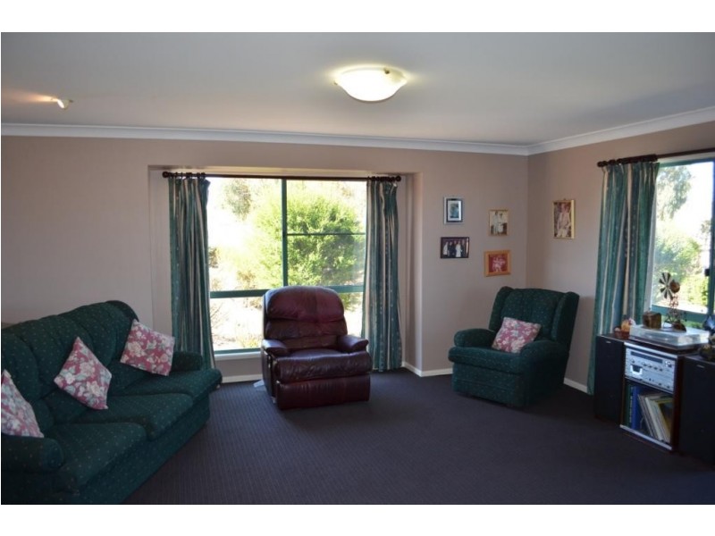 “Glenrowan” 96 Kings Siding Road, Kingsthorpe QLD 4400