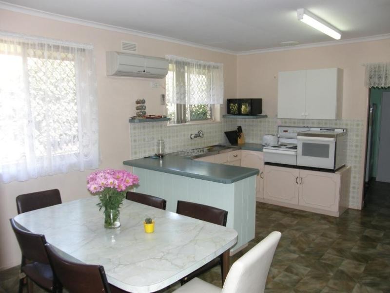 50 Charnley Street, Kearneys Spring QLD 4350