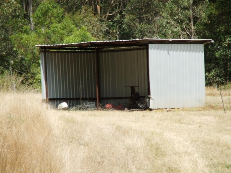 42 Austin Road, Crows Nest QLD 4355