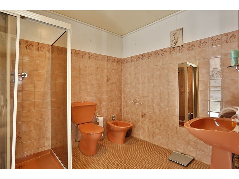 61 Mill Road, Upper Lockyer QLD 4352