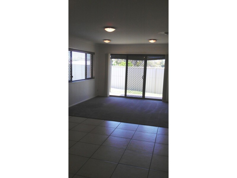 3/15 Goode Street, Newtown QLD 4350