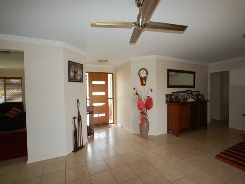 8 Kingfisher Court, Meringandan West QLD 4352