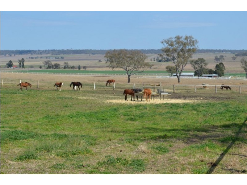 34 Waglands Road, Allora QLD 4362