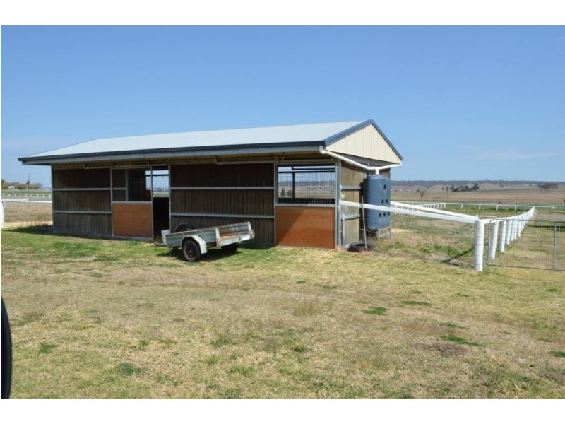 34 Waglands Road, Allora QLD 4362