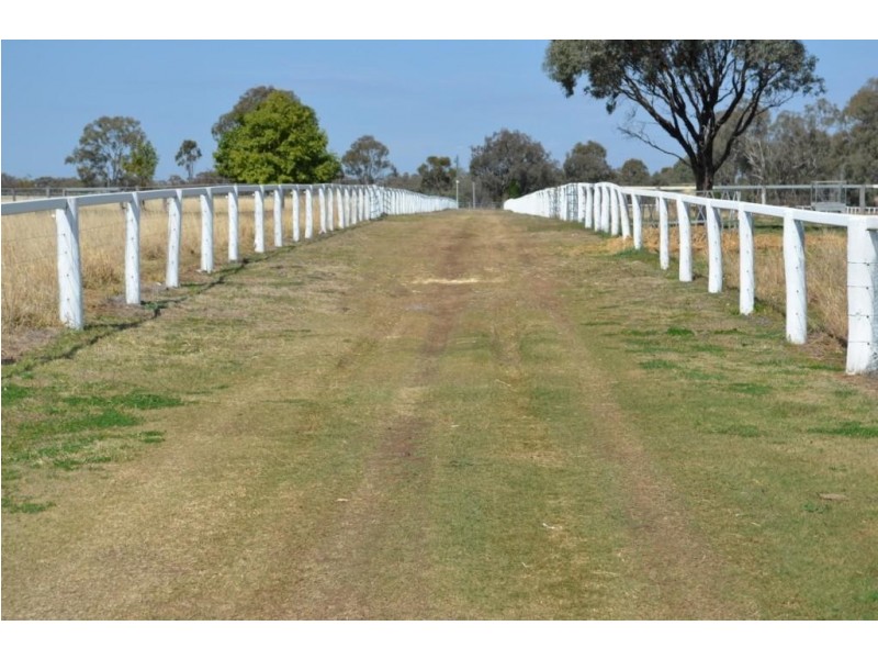 34 Waglands Road, Allora QLD 4362