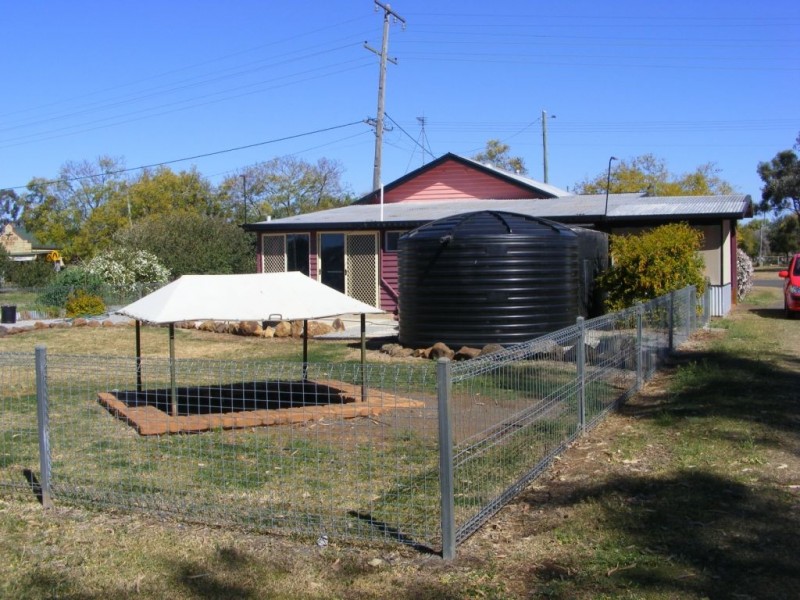 10 Main Street, Mount Tyson QLD 4356