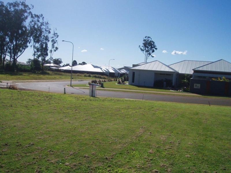 12 Coleman Drive, Middle Ridge QLD 4350