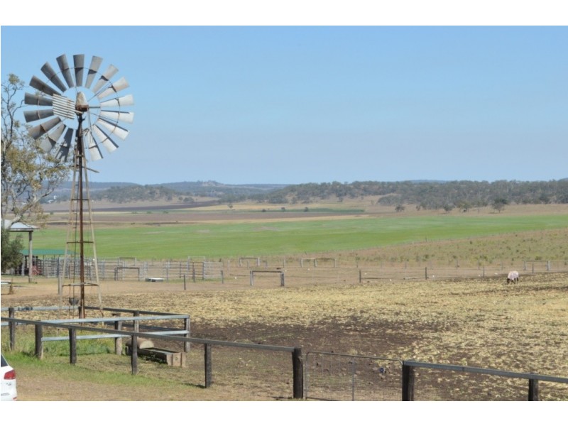 127 Greenup Road, Cambooya QLD 4358