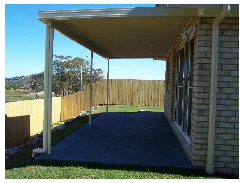 4 Moorina Drive, Harristown QLD 4350