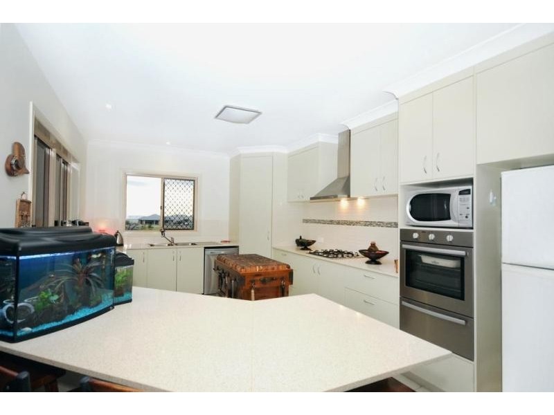 3 Horizon Court, Highfields QLD 4352