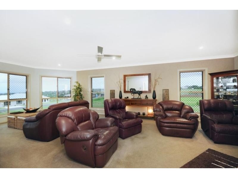 3 Horizon Court, Highfields QLD 4352