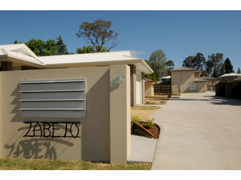 196 Jellicoe Street, Newtown QLD 4350