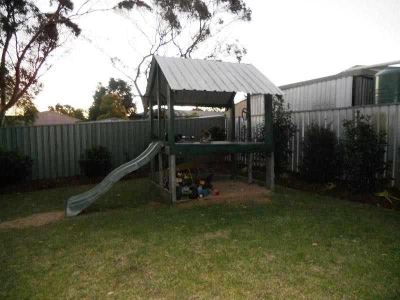 9 Melway Crescent, Harristown QLD 4350