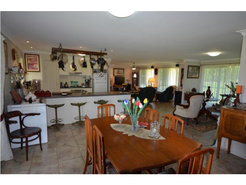 928 Felton Clifton Road, Nobby QLD 4360